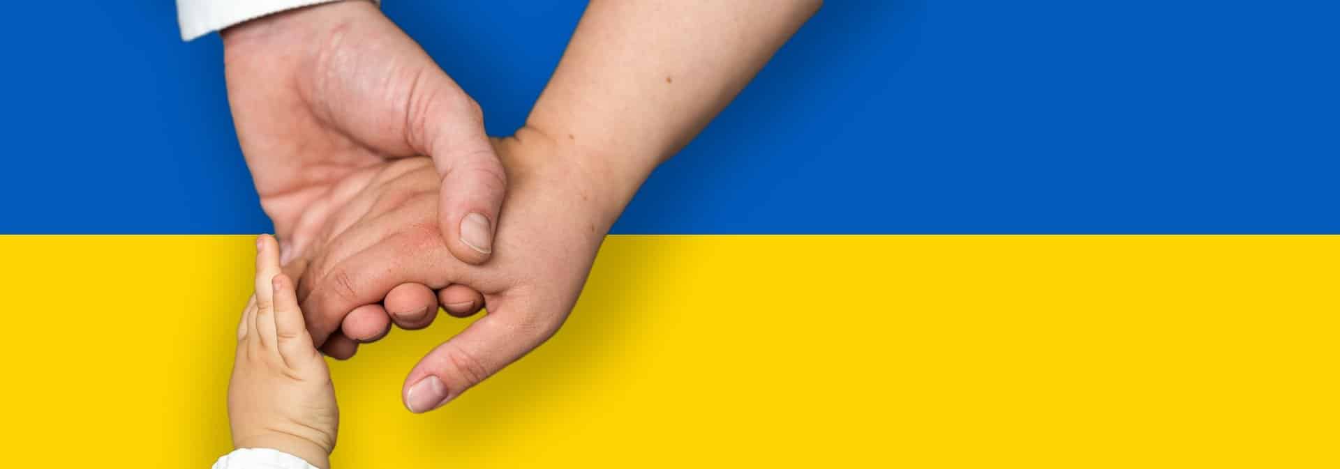ukrainan lippu, 3 kättä keskellä